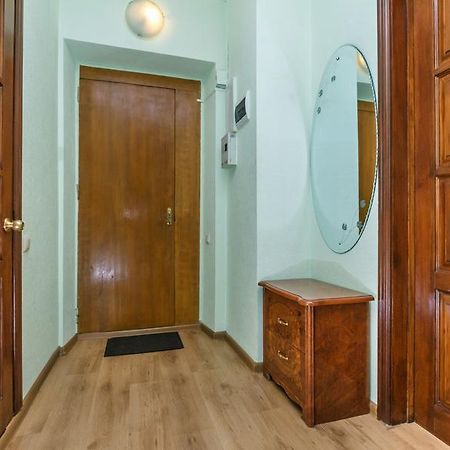 Two Bedroom Apartment On Liuteranska Street 키예프 외부 사진